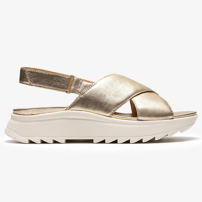 Sandalo in pelle oro