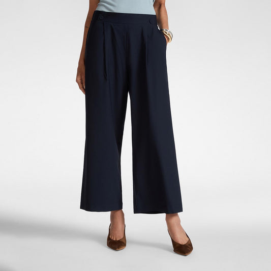 Pantaloni ampi con pieghe