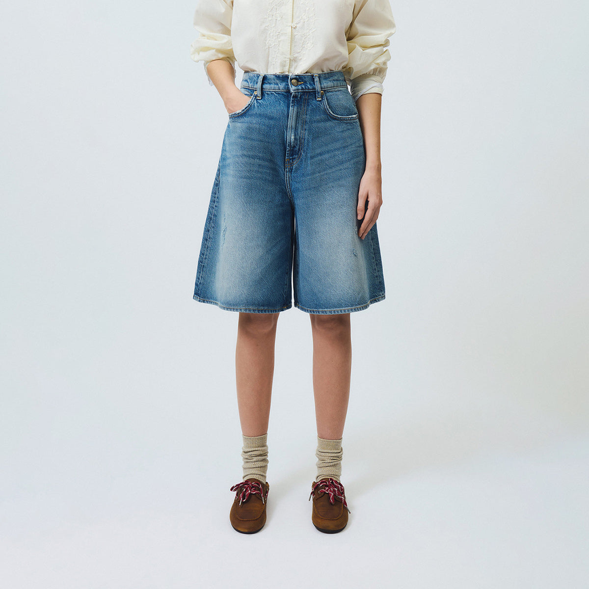 Bermuda jshort in jeans