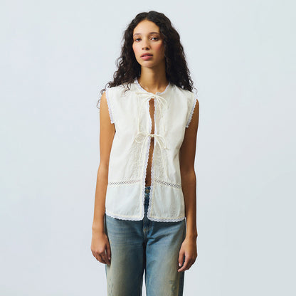 Camicia smanicata con ricami