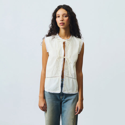 Camicia smanicata con ricami
