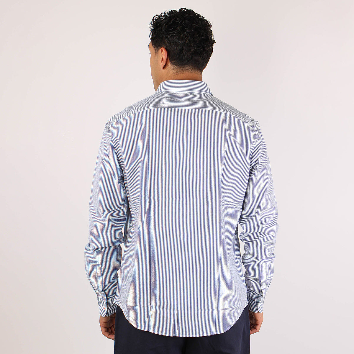 Camicia a righe goffrata