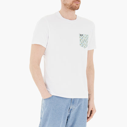 T-shirt con taschino a fantasia