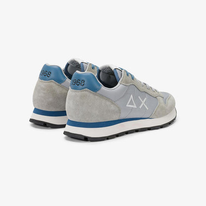 Sneaker in tessuto e camoscio grigio chiaro