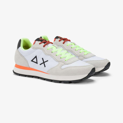 Sneaker bianca fluo