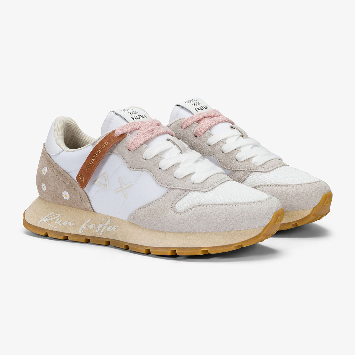 Sneaker vintage in suede bianca