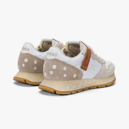 Sneaker vintage in suede bianca