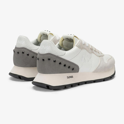 Sneakers in pelle con borchie