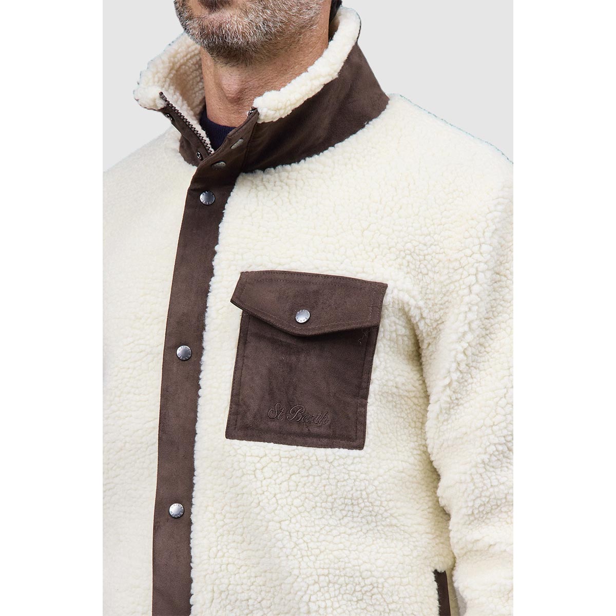 Giacca in teddy bianco con taschino