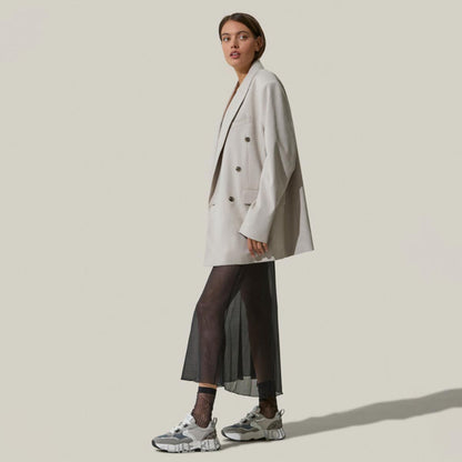 Sneaker in pelle e tessuto con borchie