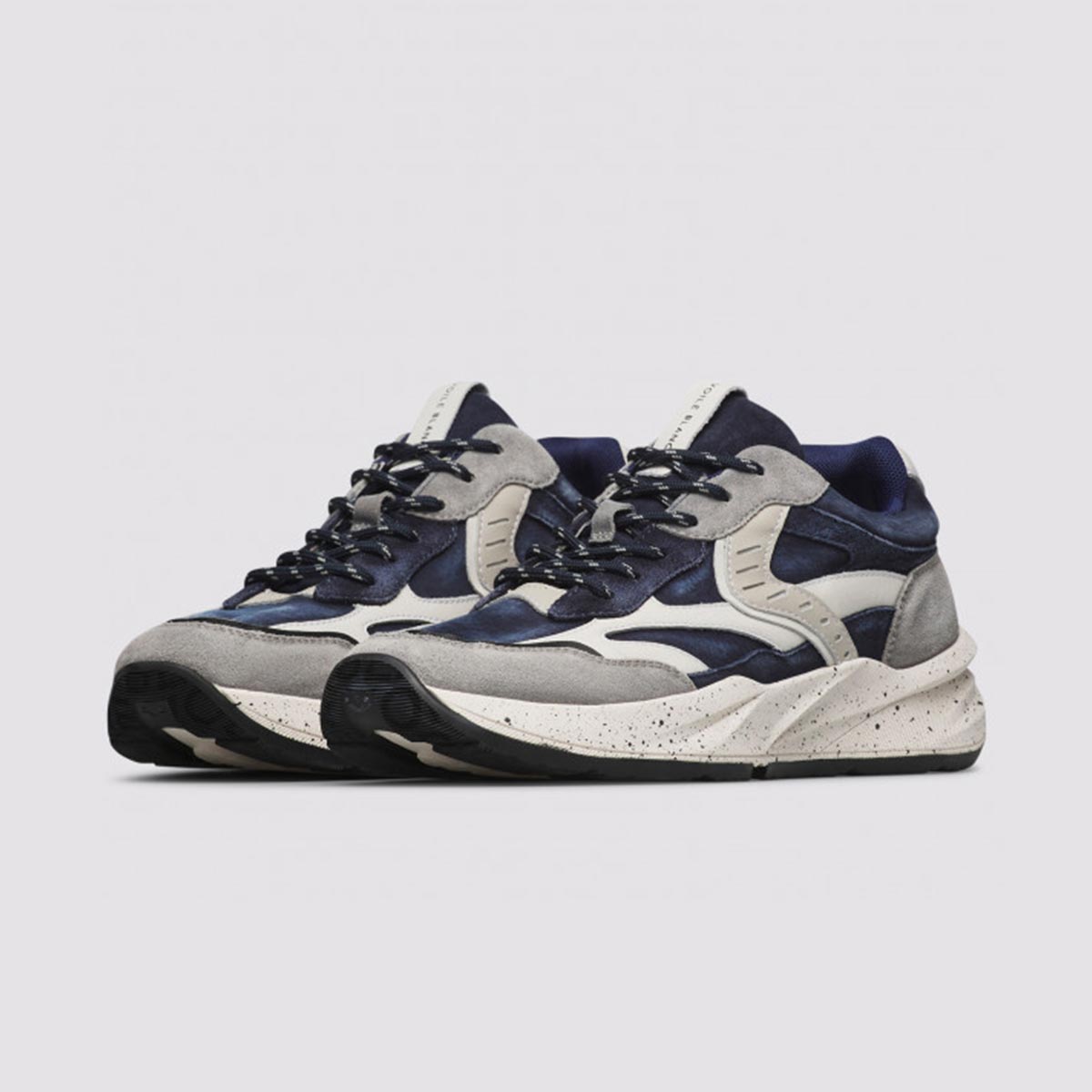 Sneaker in pelle e tessuto