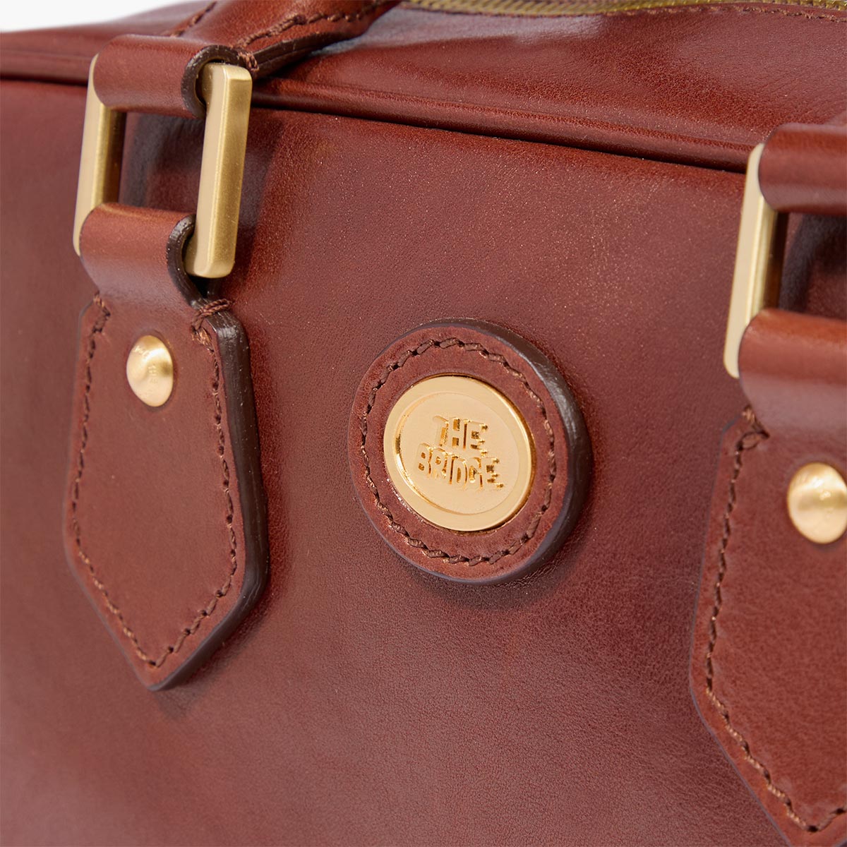 Bauletto in pelle con tracolla removibile