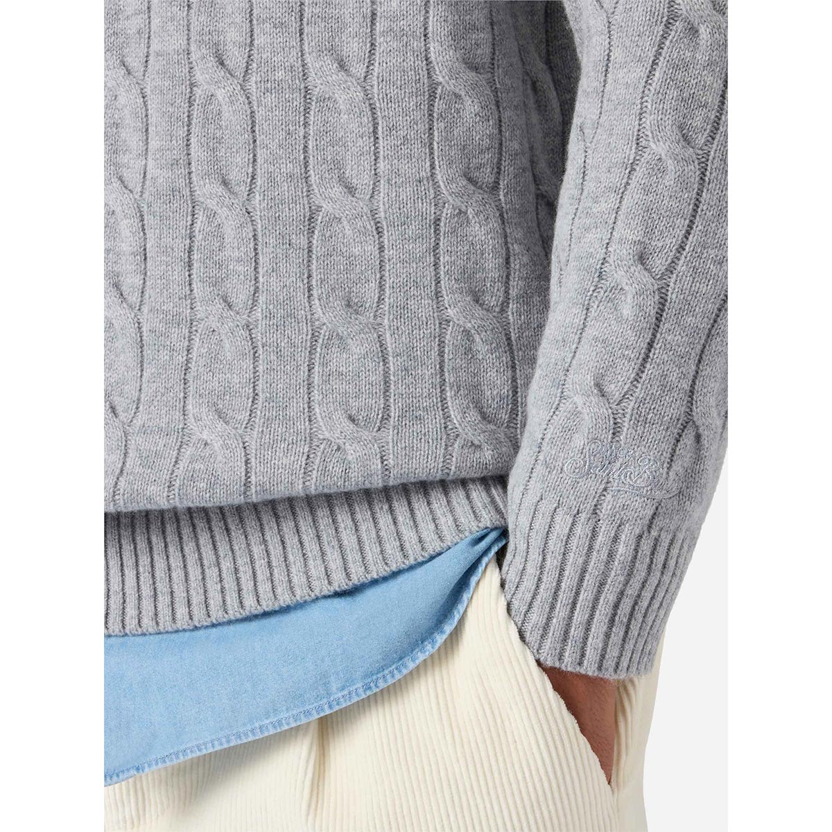 Maglione a trecce in lana