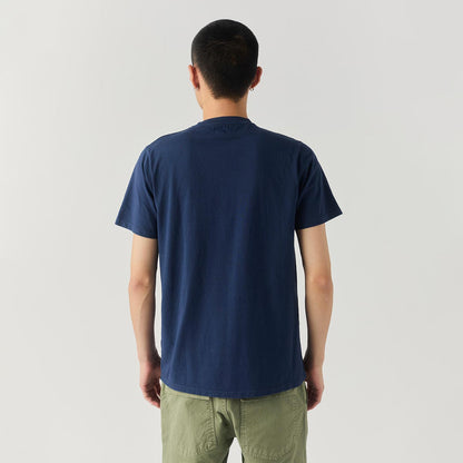 T-shirt in cotone con taschino