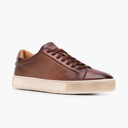 Sneaker in pelle traforata