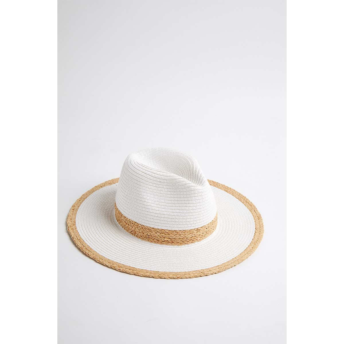 Cappello bianco e beige